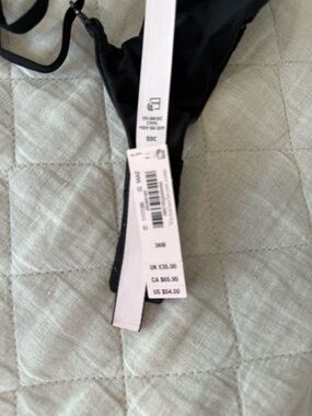 Black VS Bra with Size/Price Tags